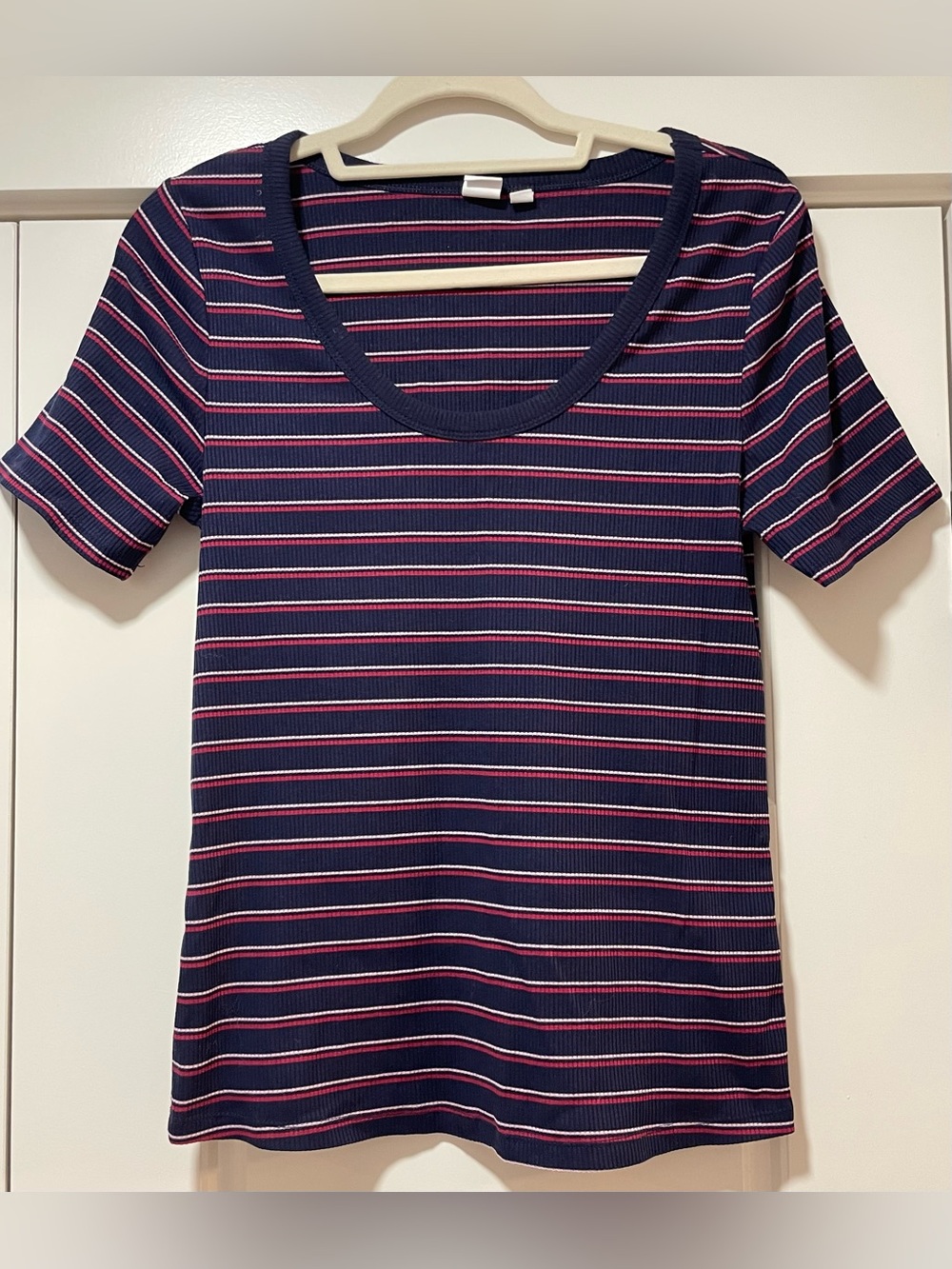 GAP Navy, Red Stripe Ribbed Short Sleeve Tee